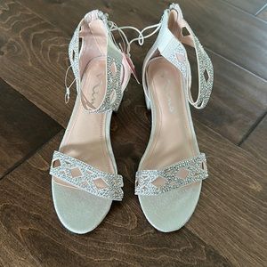 Nina Size 3 Easter Dress shoes